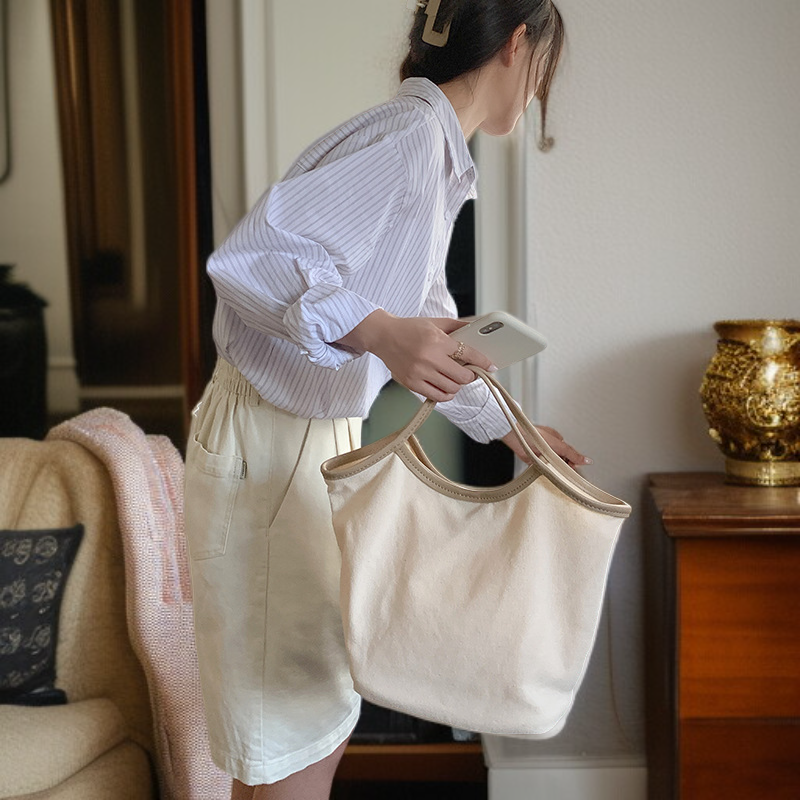 Lightweight Canvas Tote Bag