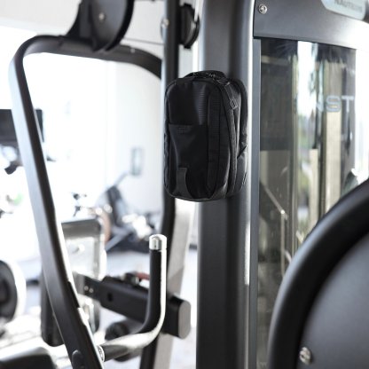 Magnetic Gym Bag for Gym, Travel, Work, and Sports | Keep Your Items Off the Dirty Gym Floor with Magnetic Attachment-SLOOSELYK