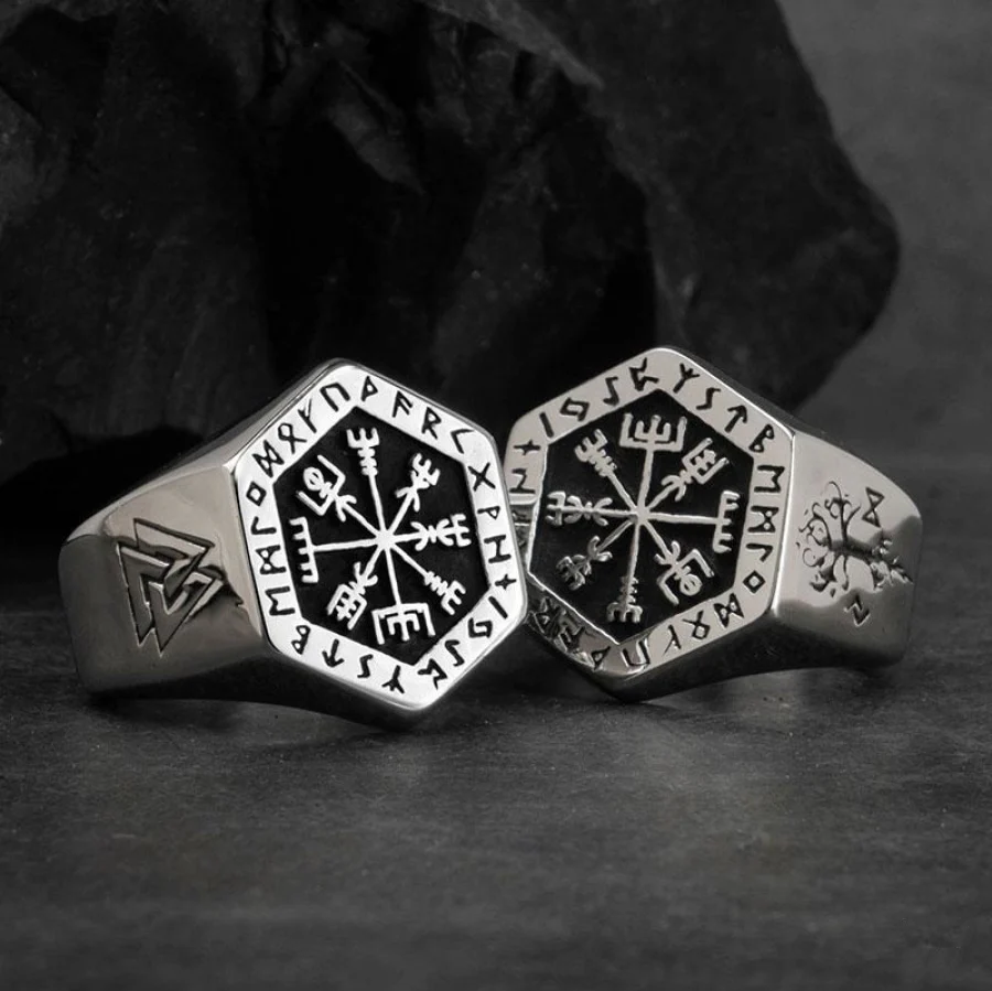 Vegvisir Ring: Your Compass of Resilience