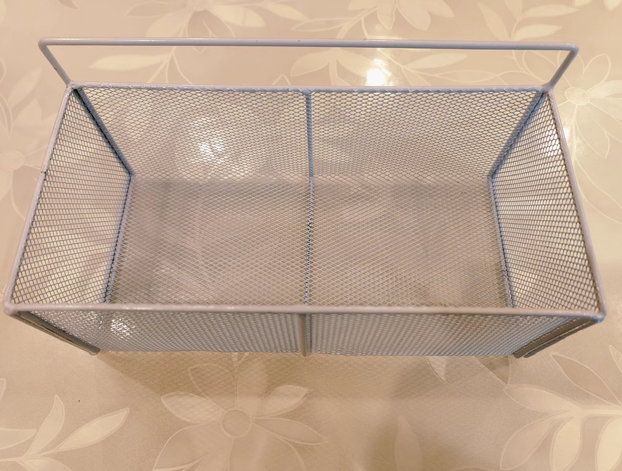 Półka ścienna bez wiercenia