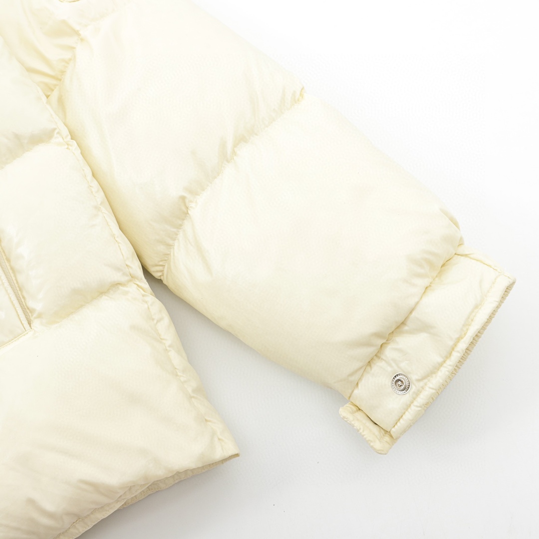 몽클레르 마야 70 쇼트 다운 자켓 스노우플레이크 화이트  H2-091-1A00256-5969T-070