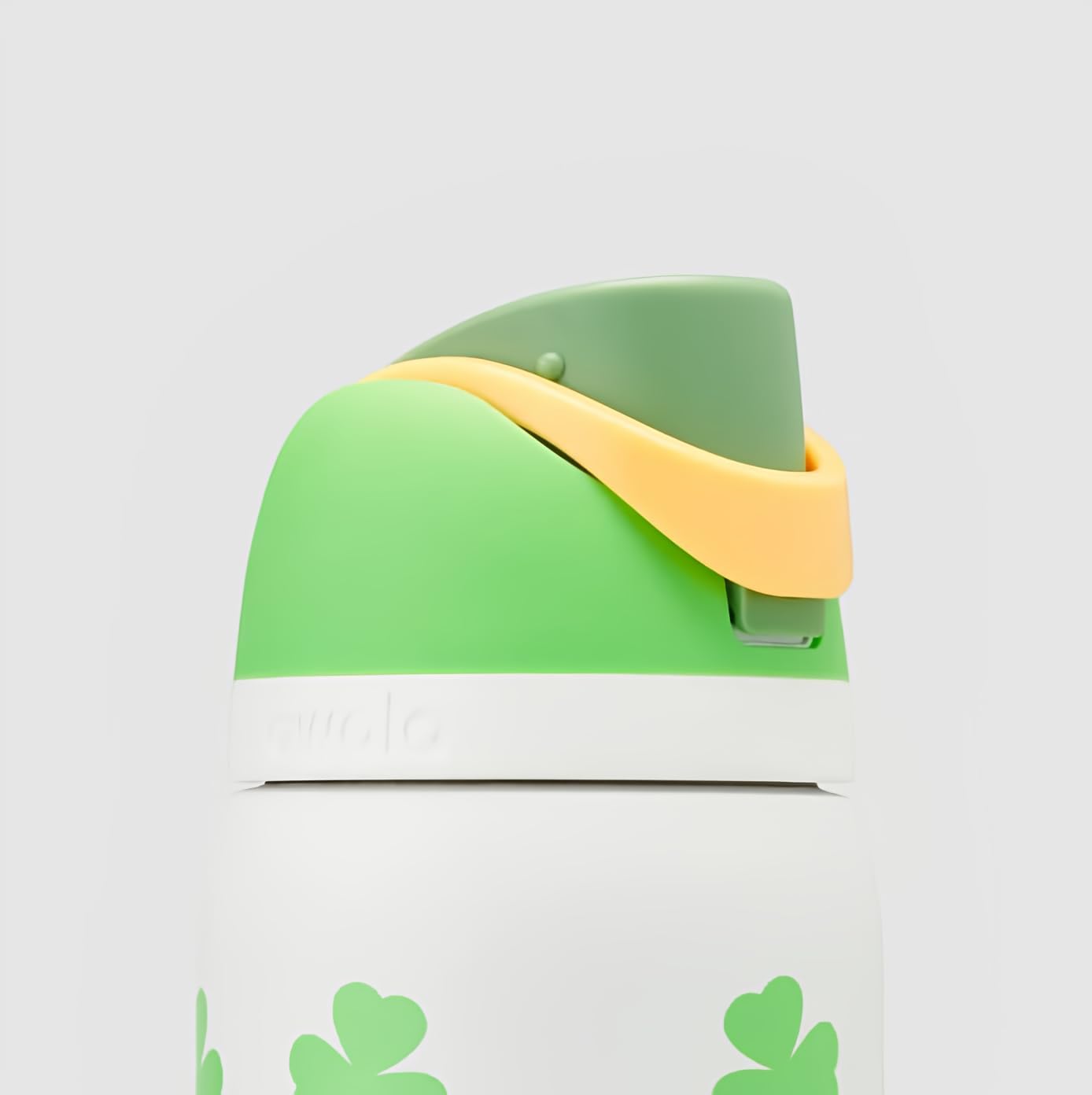 Owala FreeSip, 32 ounces, clover rainbow