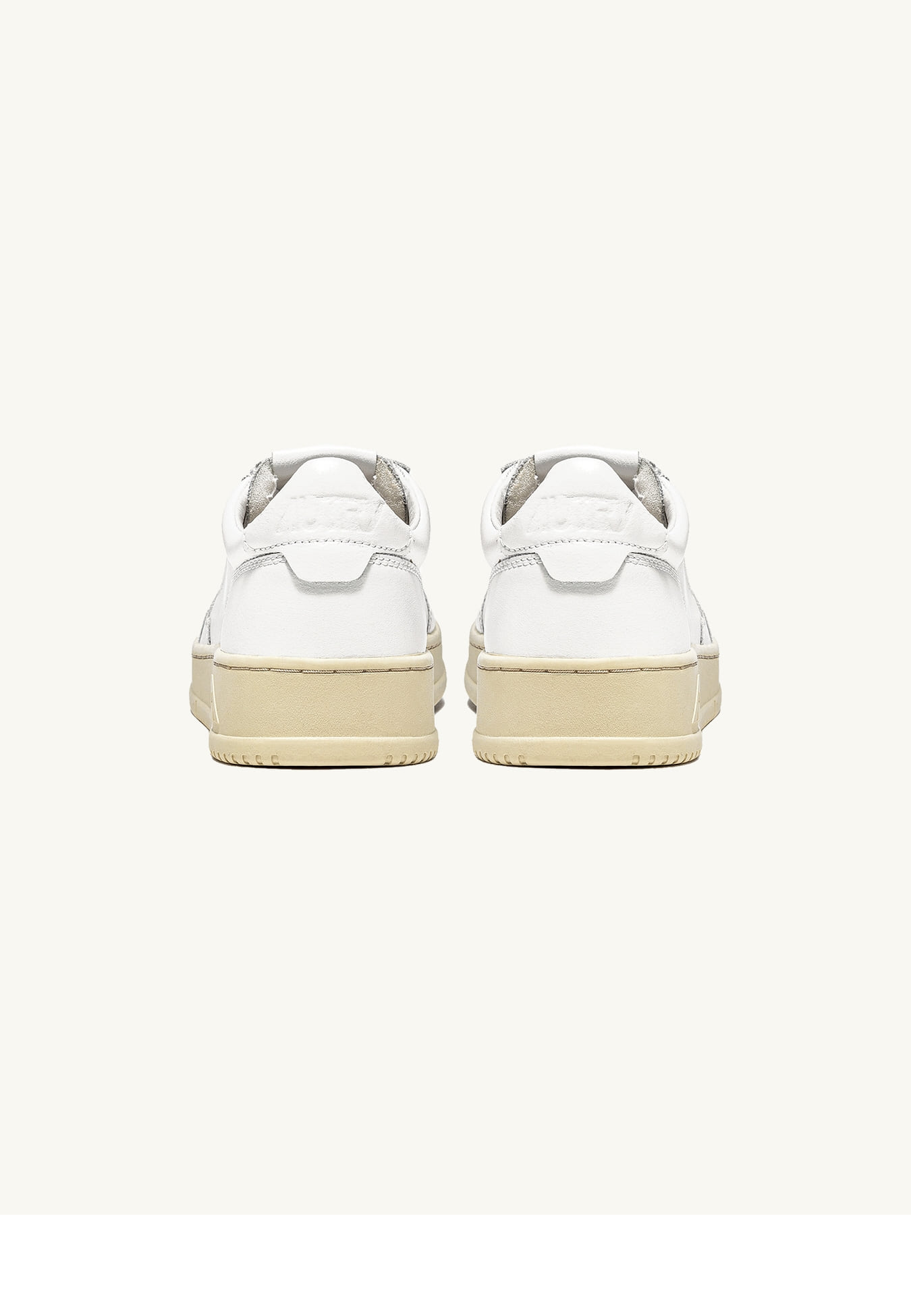메달리스트 스니커즈 in leather white