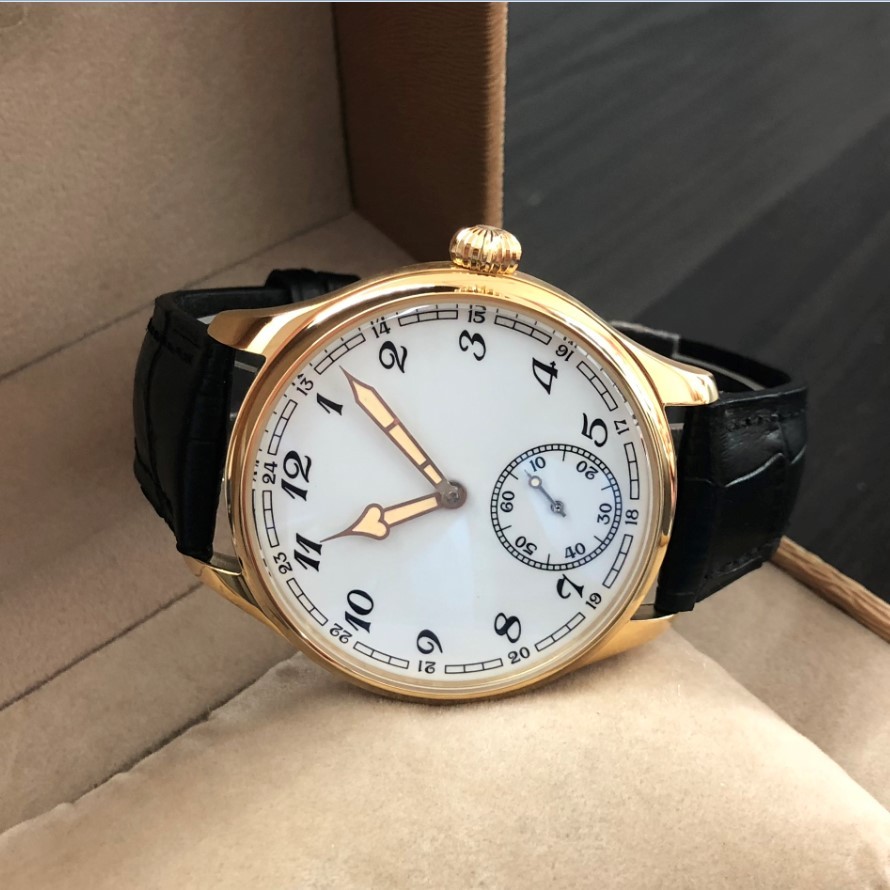 Gold case mechanical watch