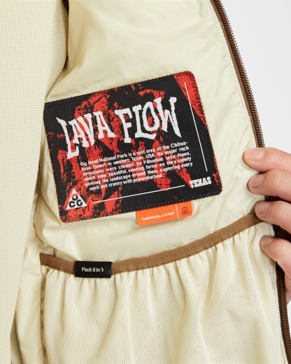 나이키 ACG '라바 플로우'