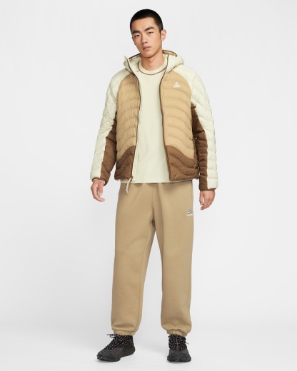 나이키 ACG '라바 플로우'