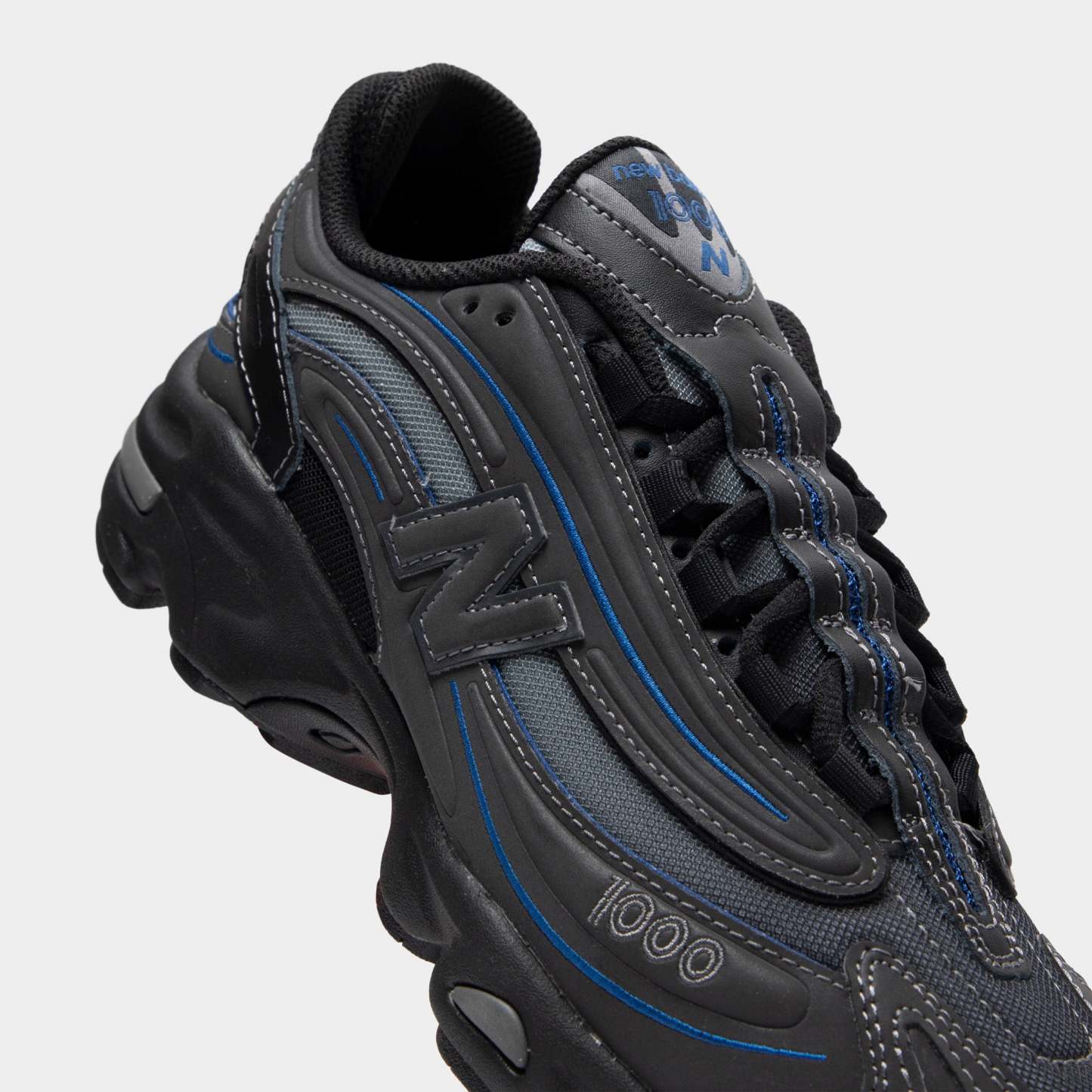 Nethtw Balathtnce M1000 Galaxy Blue / Castlerock