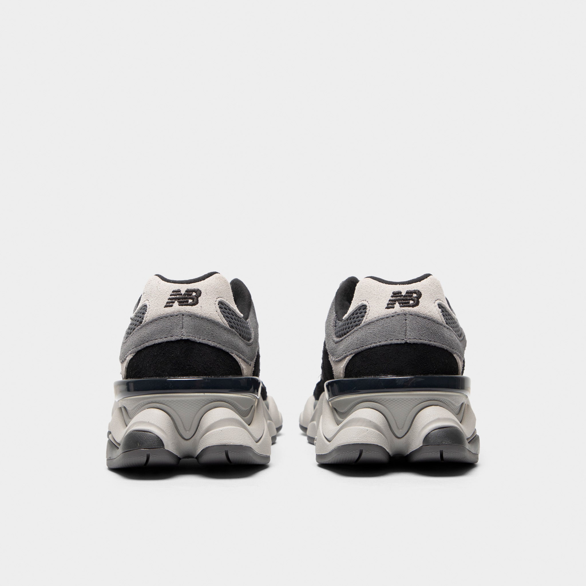 New Balance 9060 Black / Castlerock