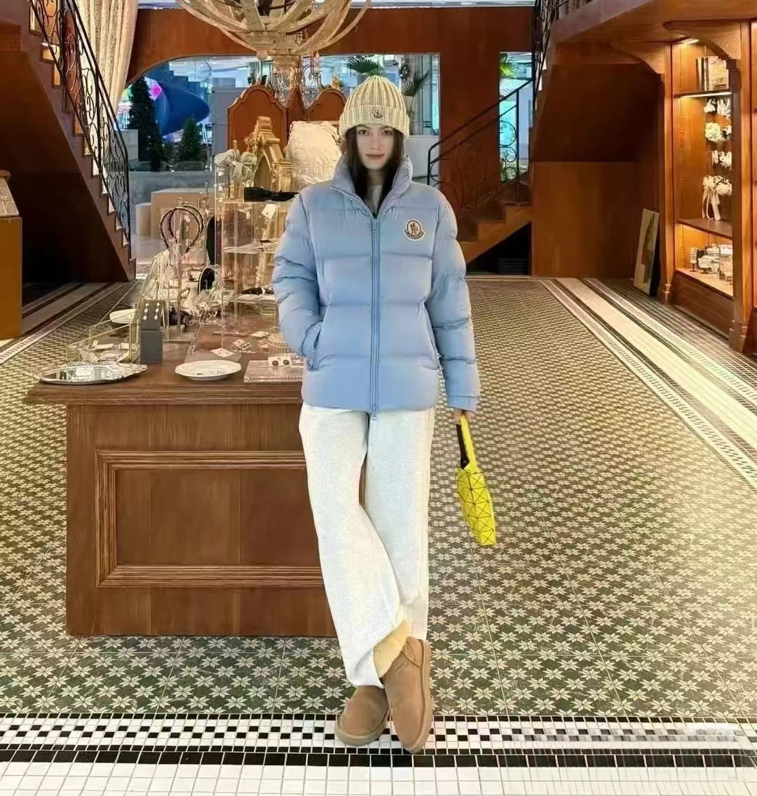 몽클레르 시탈라 쇼트 다운 자켓 블루 – 25FW