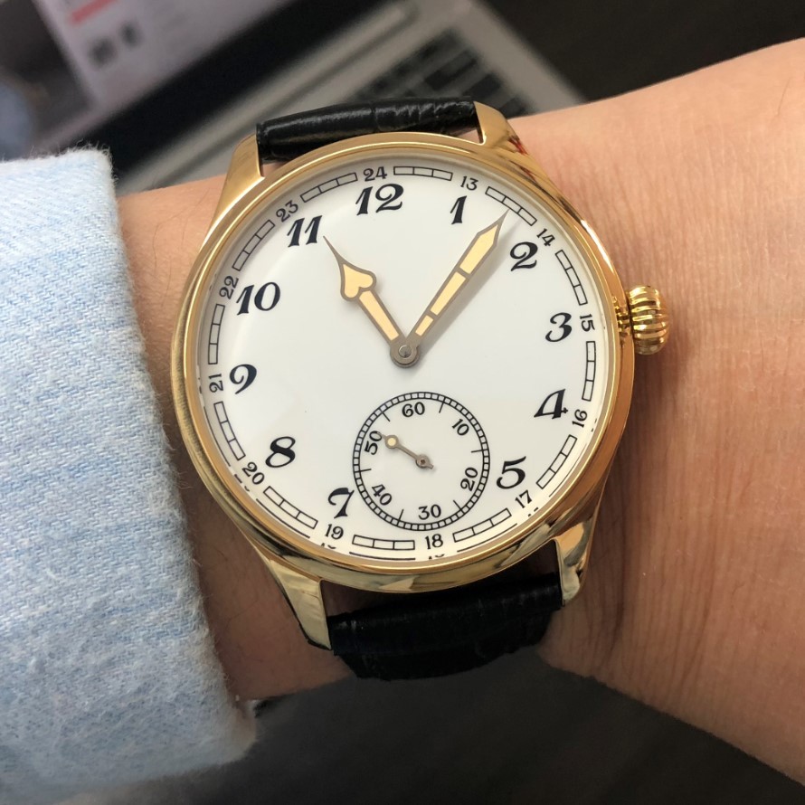 Gold case mechanical watch