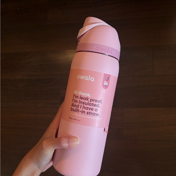 Owala x Whole Foods Rosy Dreams Pink Insulated Built-In Straw 32 oz Water Bottle