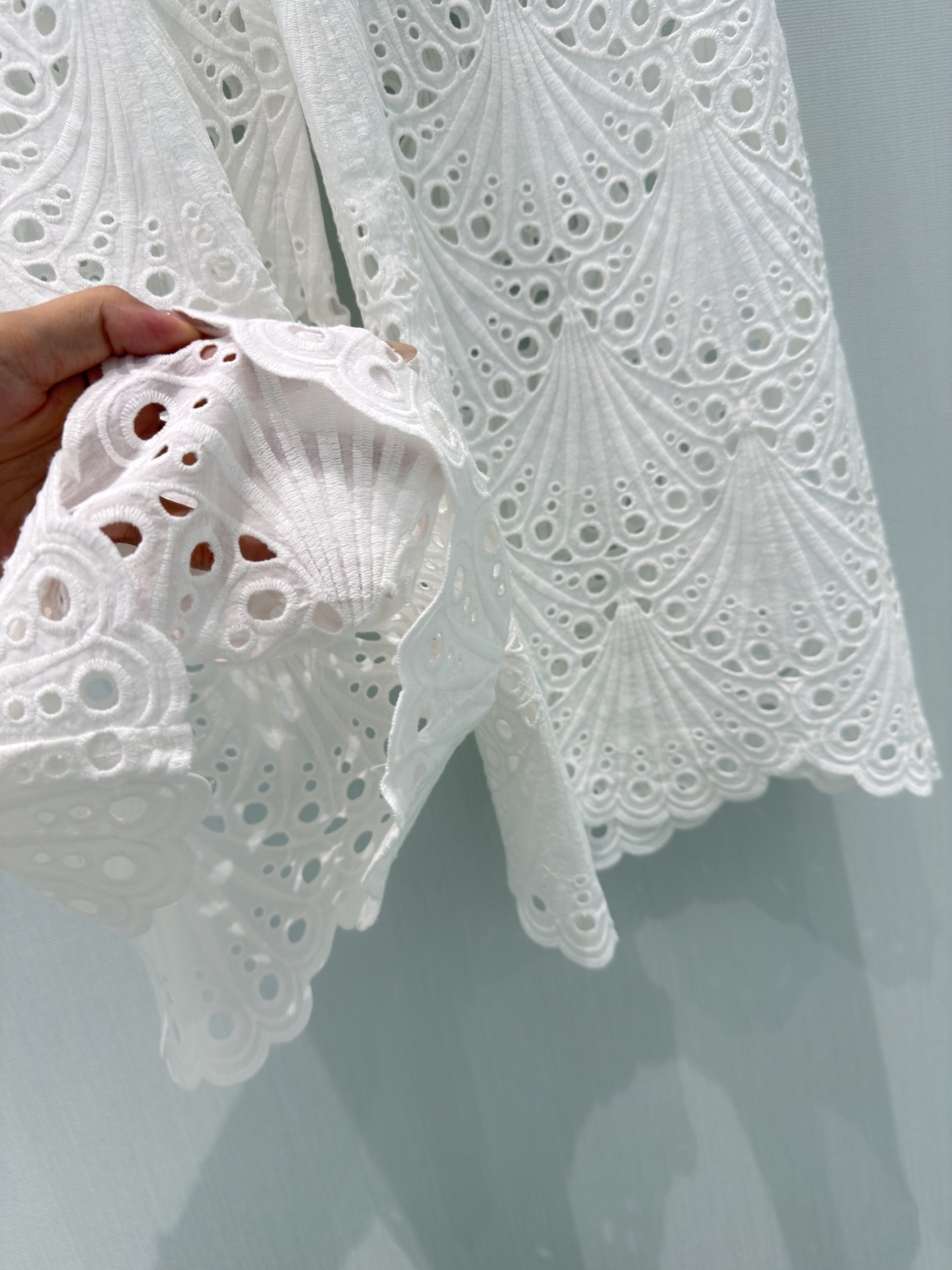 Chan Hollow-out series trousers