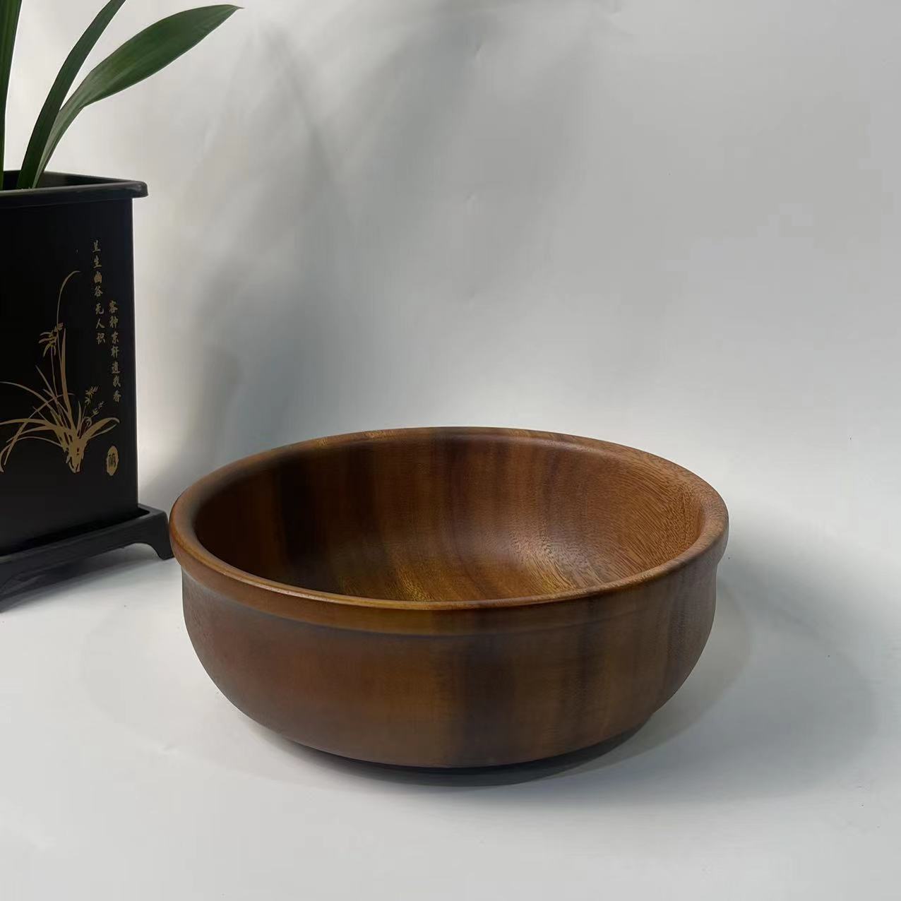 Solid walnut wood salad bowl, solid wood flat-bottomed large soup bowl, home use acacia wood exquisite bowl, noodle soup bowl, wooden basin-Lovesyouforever