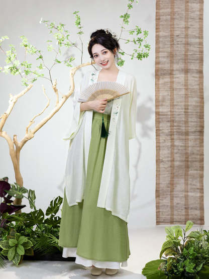 Tender Sprouts of Spring - Modern Hanfu Dress for Women's Everyday Commute-Lovesyouforever