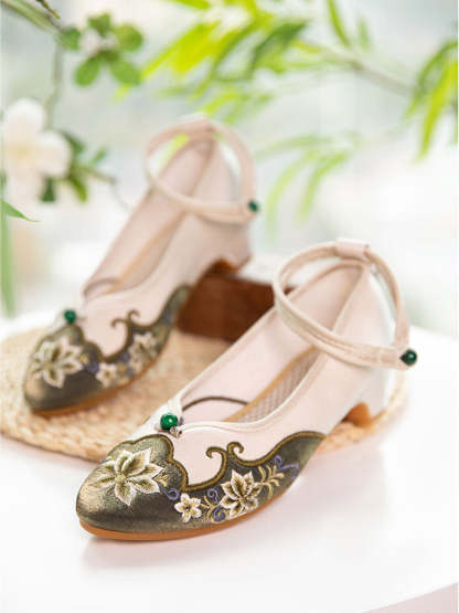 Vintage Lotus Flower Embroidered Shoes-Lovesyouforever