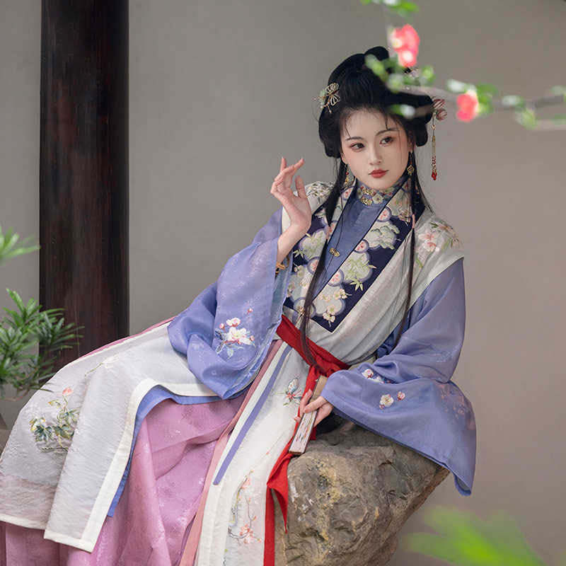 Four Seasons of Elegance - Traditional Embroidered Stand Collar Hanfu Mamianqun Skirt Set-Lovesyouforever