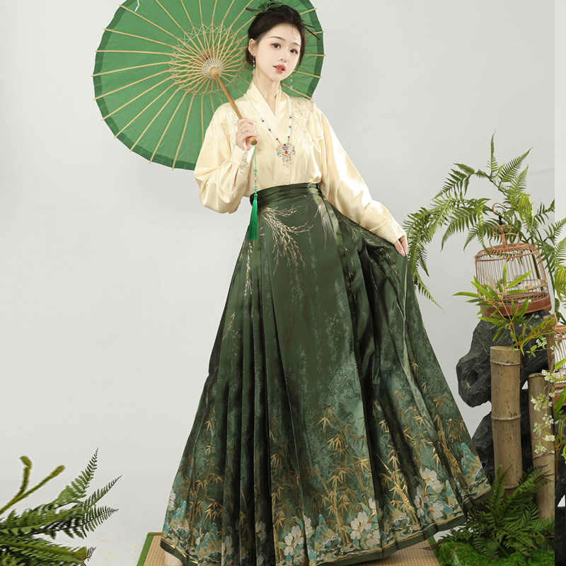 Flickering Bamboo Shadows - Green Vintage Woven Gold Mamianqun Skirt-Lovesyouforever