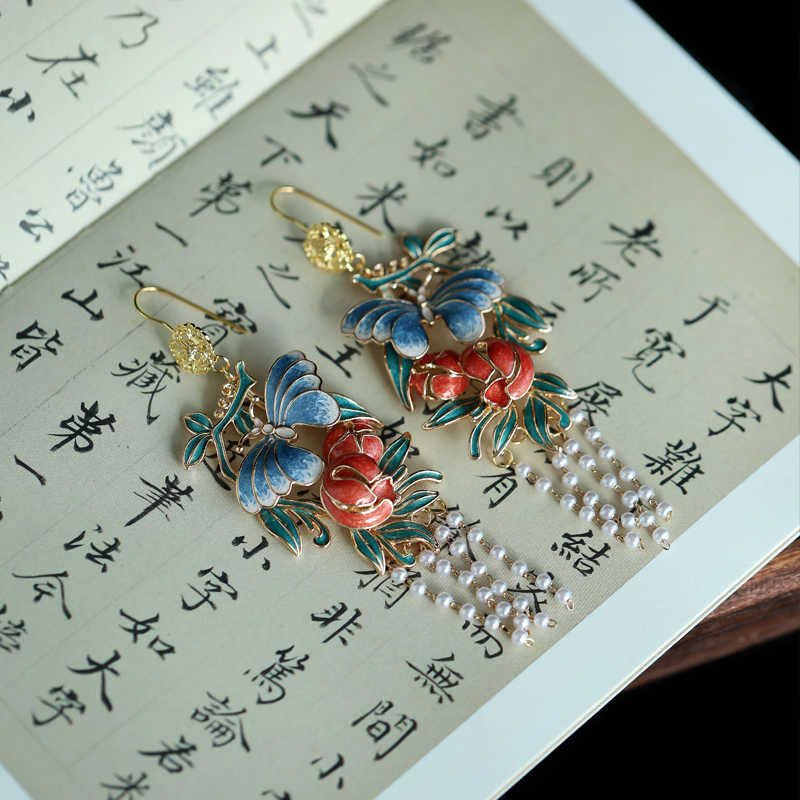 Ancient Chinese Style Butterfly and Flower Artificial Pearl Tassel Earrings-Lovesyouforever