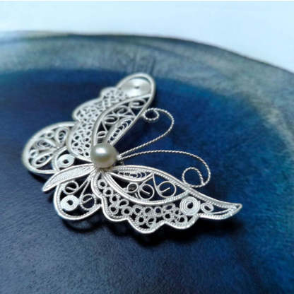 Vintage Plain Silver Filigree Butterfly Brooch Inlaid with Natural Freshwater Pearl-Lovesyouforever