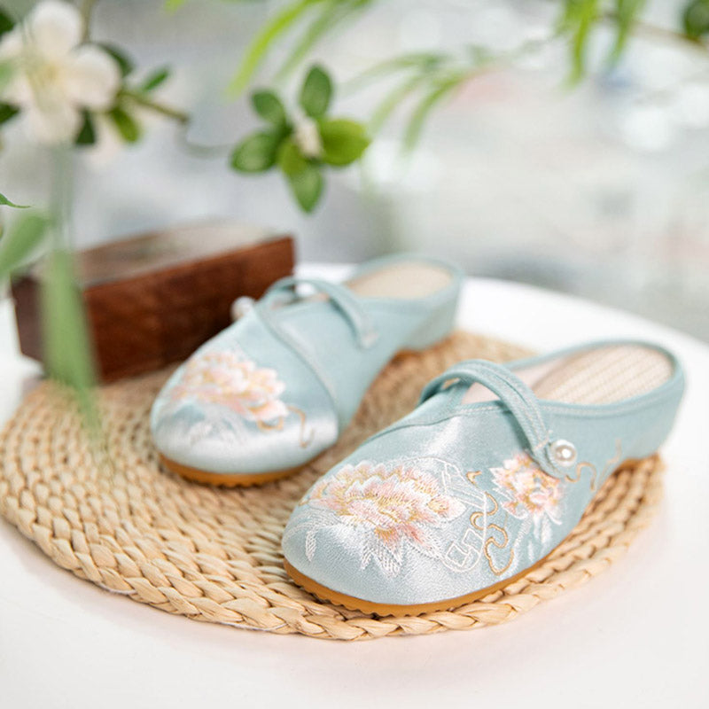 Vintage Chinese Style Flower Embroidered Shoes Slippers-Lovesyouforever