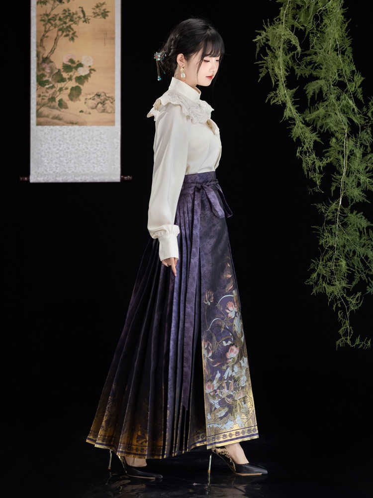 Fragrant Lotus Pond - Classic Lotus Pattern Woven Gold Mamianqun Skirt-Lovesyouforever