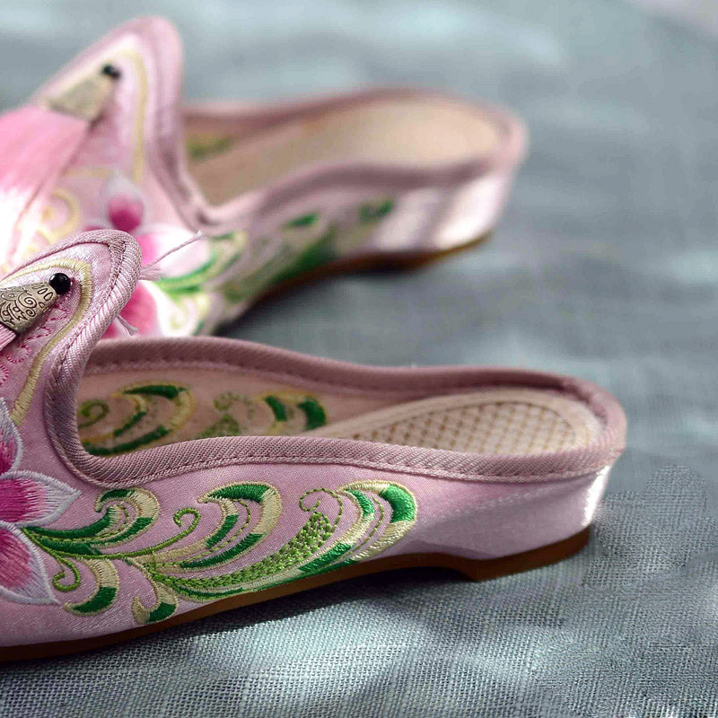 Chinese Style Pink Embroidered Shoes Slippers for Women-Lovesyouforever