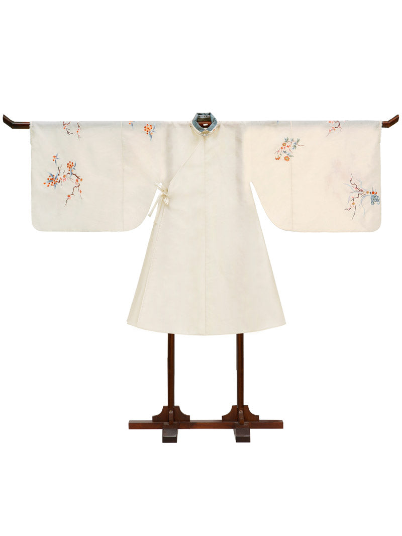 The Plum Blossom Blossoms From the Bitter Cold - Handmade Plum Blossom Embroidery Hanfu Clothing Mamianqun Hanfu Skirt-Lovesyouforever