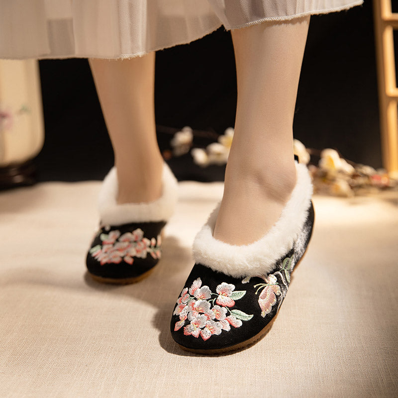 Wisteria Flower and Butterfly Embroidered Room Boots Winter Slippers-Lovesyouforever