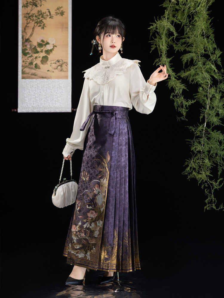 Fragrant Lotus Pond - Classic Lotus Pattern Woven Gold Mamianqun Skirt-Lovesyouforever