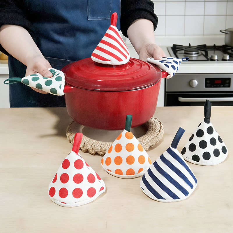 Wholesale polka dot striped pot cover, triangular anti-scald pot cover, heat-insulating triangular clamp, polka dot pot cover, enamel pot handle cover-Lovesyouforever