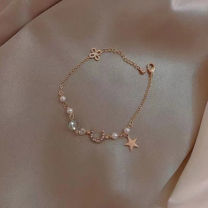 Delicate Moon and Star Bracelet with Pearl Accents – Ideal Gift for Women and Girls | Jessemade-Lovesyouforever