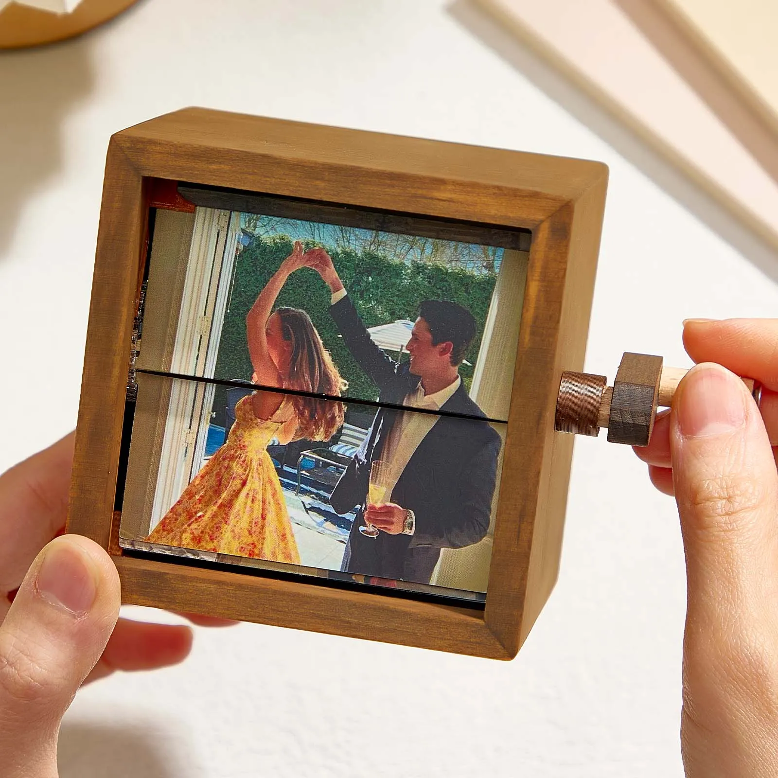 Custom Music Flipbook Frame Animation Machine Mechanical Hand-cranked Photo Album-Lovesyouforever