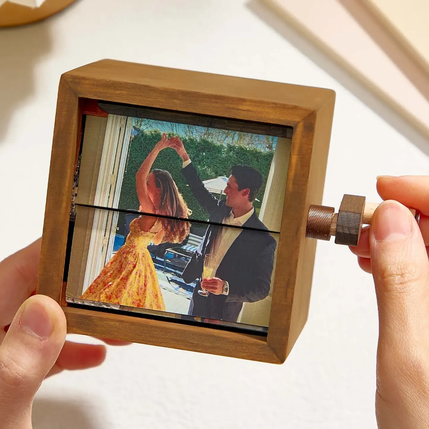 Custom Music Flipbook Frame Animation Machine Mechanical Hand-cranked Photo Album-Lovesyouforever