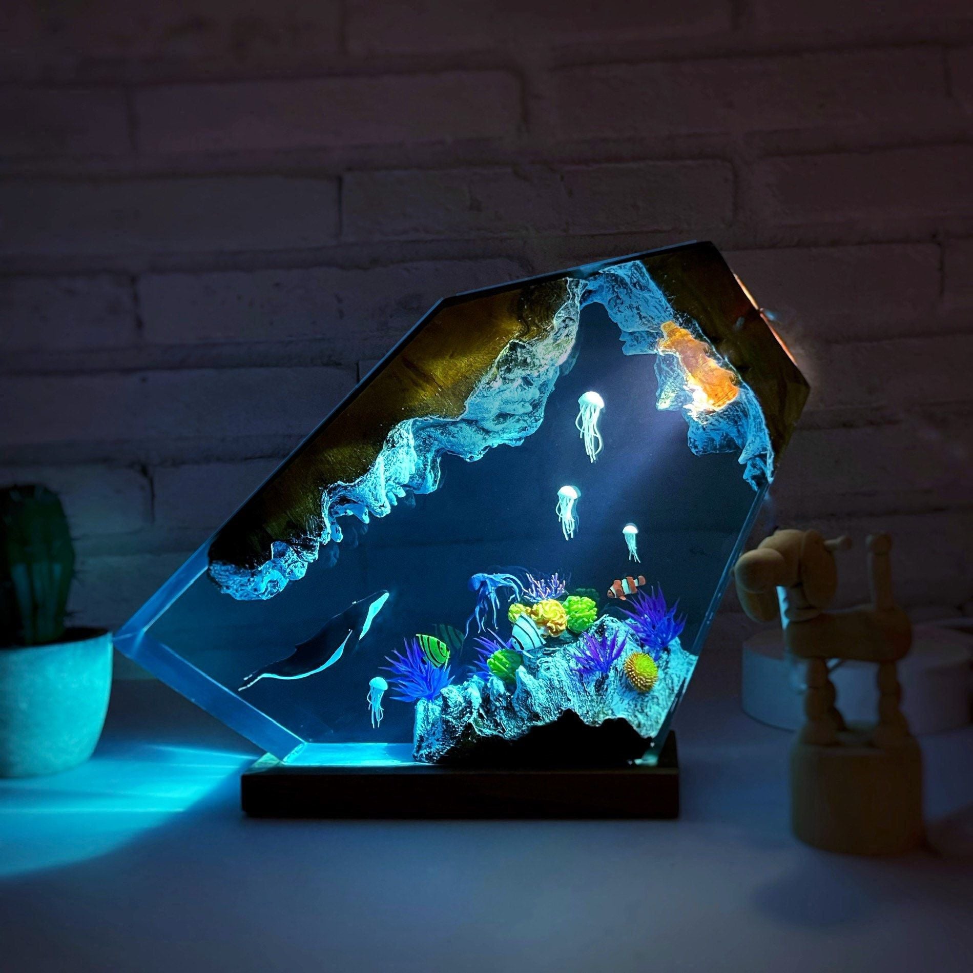 Art Resin Lamp Night Light Humpback Whale and Jellyfish Home Decor Gift Unique Birthday Gift Ideas-Lovesyouforever