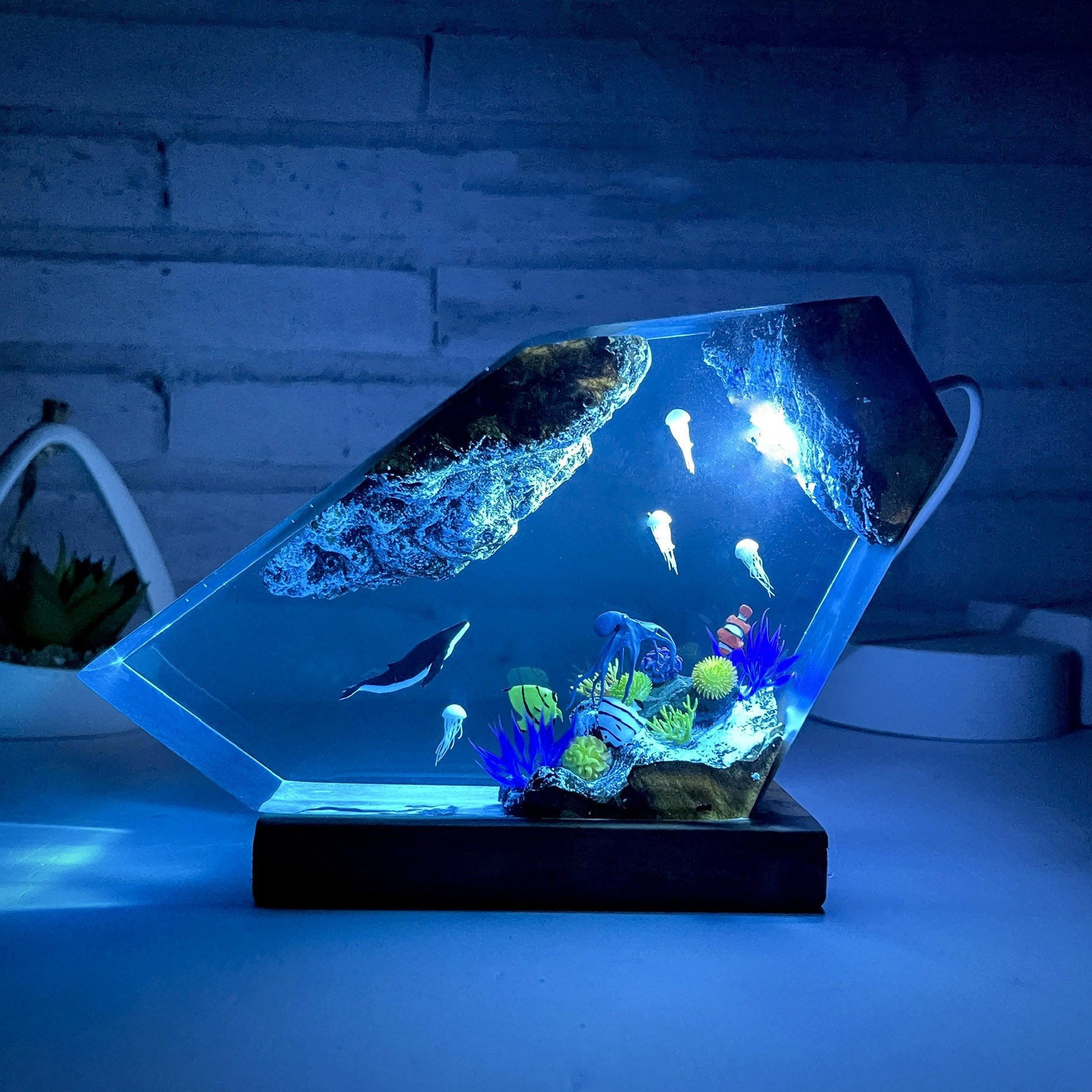 Art Resin Lamp Night Light Humpback Whale and Jellyfish Home Decor Gift Unique Birthday Gift Ideas-Lovesyouforever