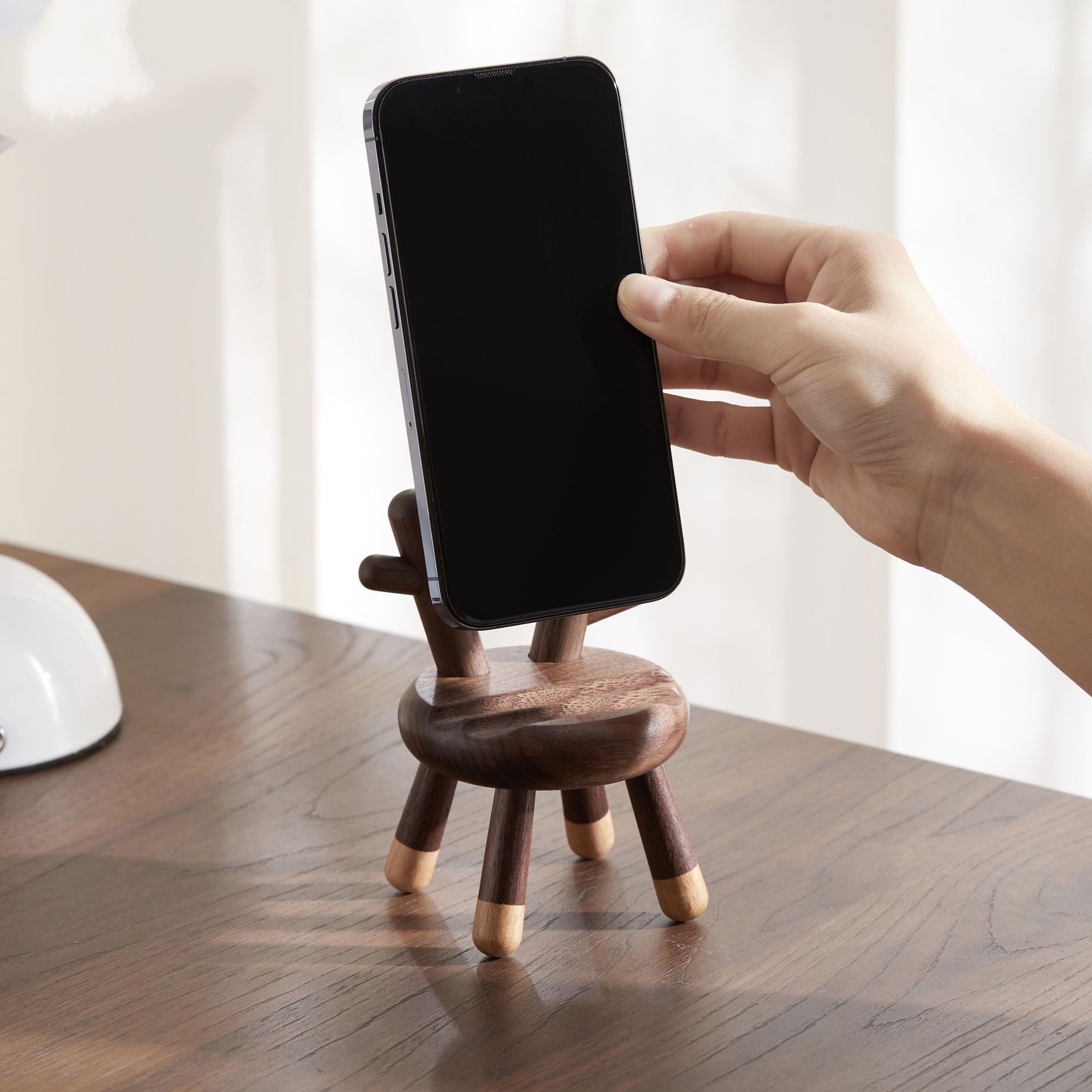 Black walnut wood desktop cartoon deer antler stool phone stand, personalized creative office lazy stand decoration-Lovesyouforever