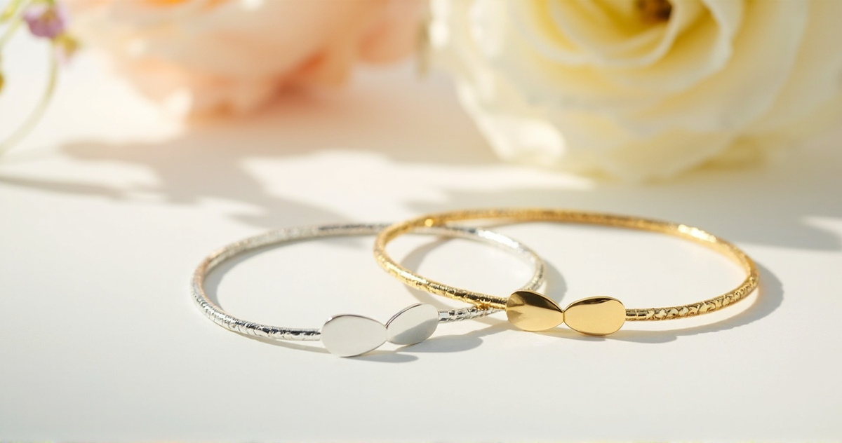 The Birthstone Necklace That Carried Two Names Across 3,000 Miles-Lovesyouforever