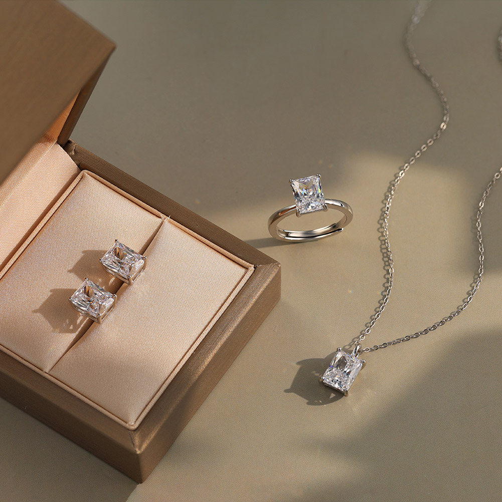 ✨Luxury Solitaire Ideal Cut Moissanite Necklace💝