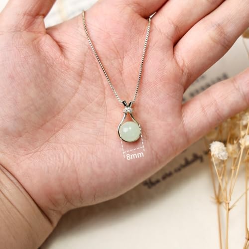 ✨A timeless classic green jade pendant necklace💝