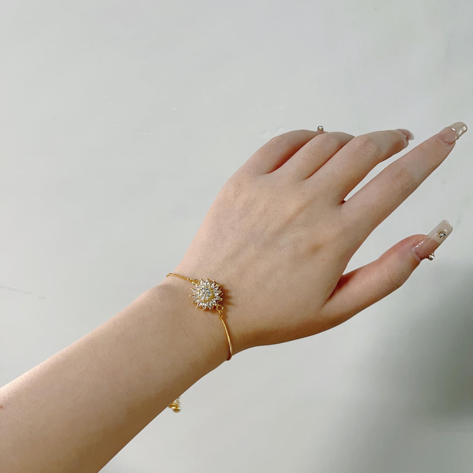 Rotating Sunflower Rhinestone Stress Relief Bracelet💝