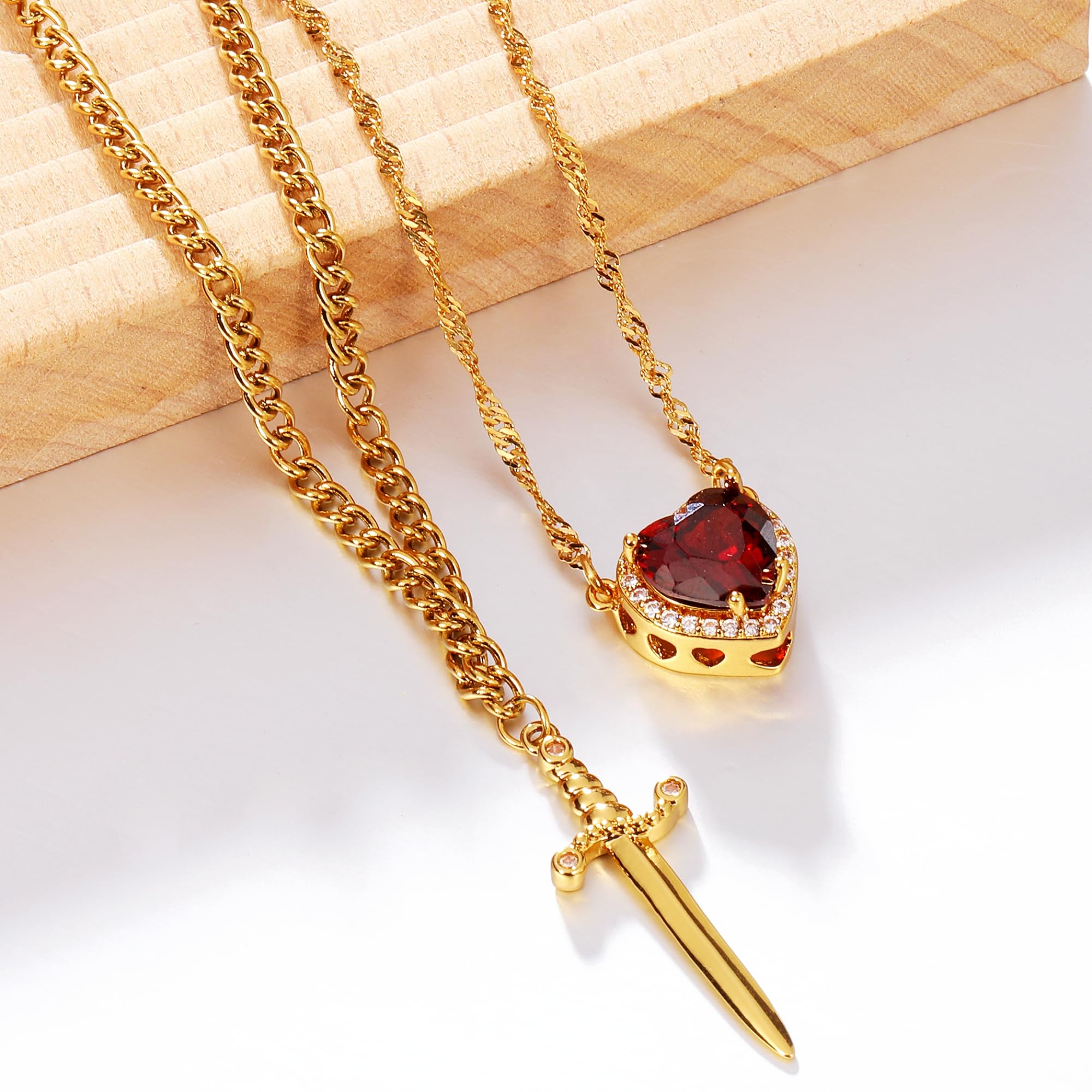 ✨Heart Shaped Sword Pendant Necklace💝