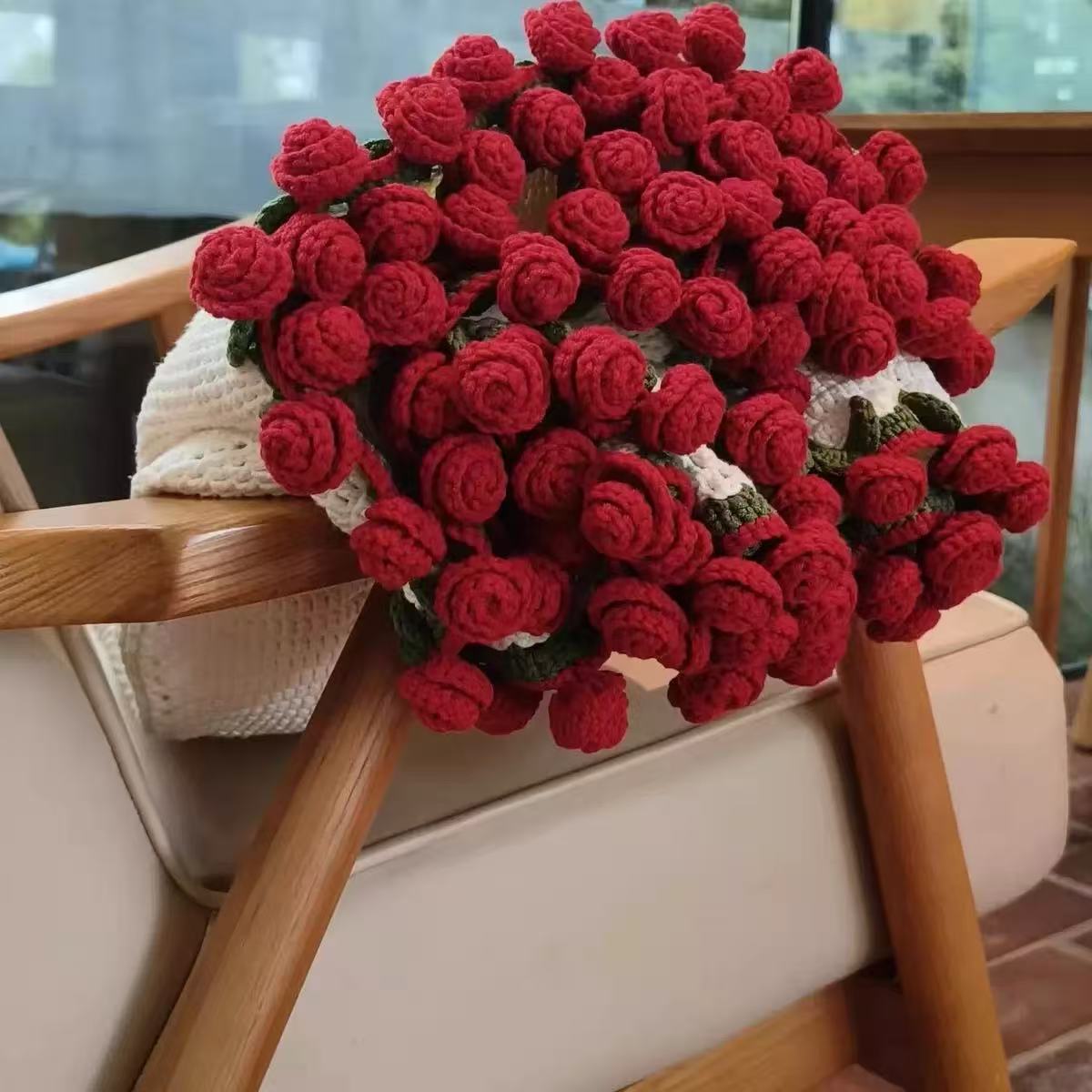 Handmade Crocheted Flowered Cushion Blanket - The Best Gift for Your Family🌹