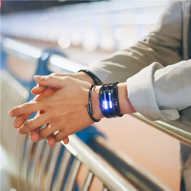 ⌚ MOST 50% KEDVEZMÉNY! 🤓 Cyberpunk Binary LED óra – „Csak a geekek értik” – Futurisztikus, egyedi és szemet gyönyörködtető kék LED kijelzővel 💙