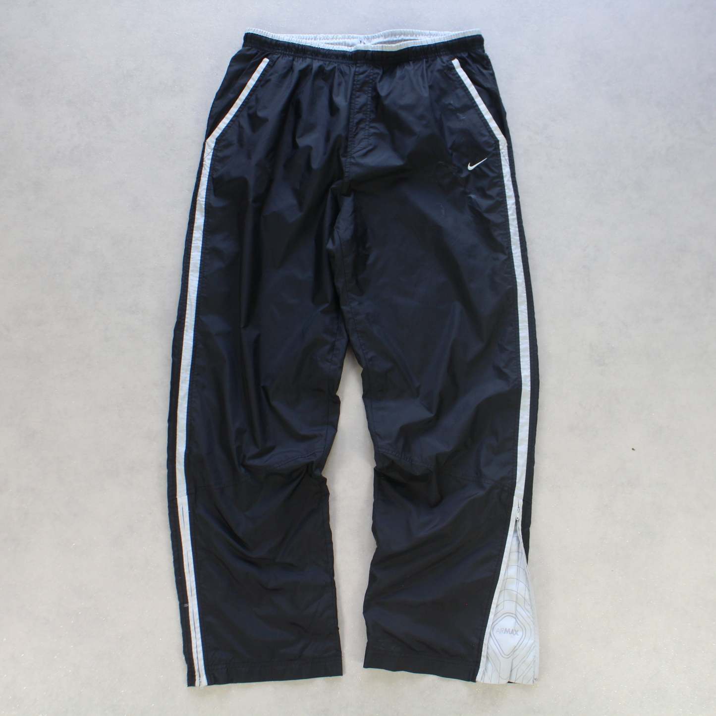 SUPER RARE 2000s Air Max Trackpants Black-Maverick