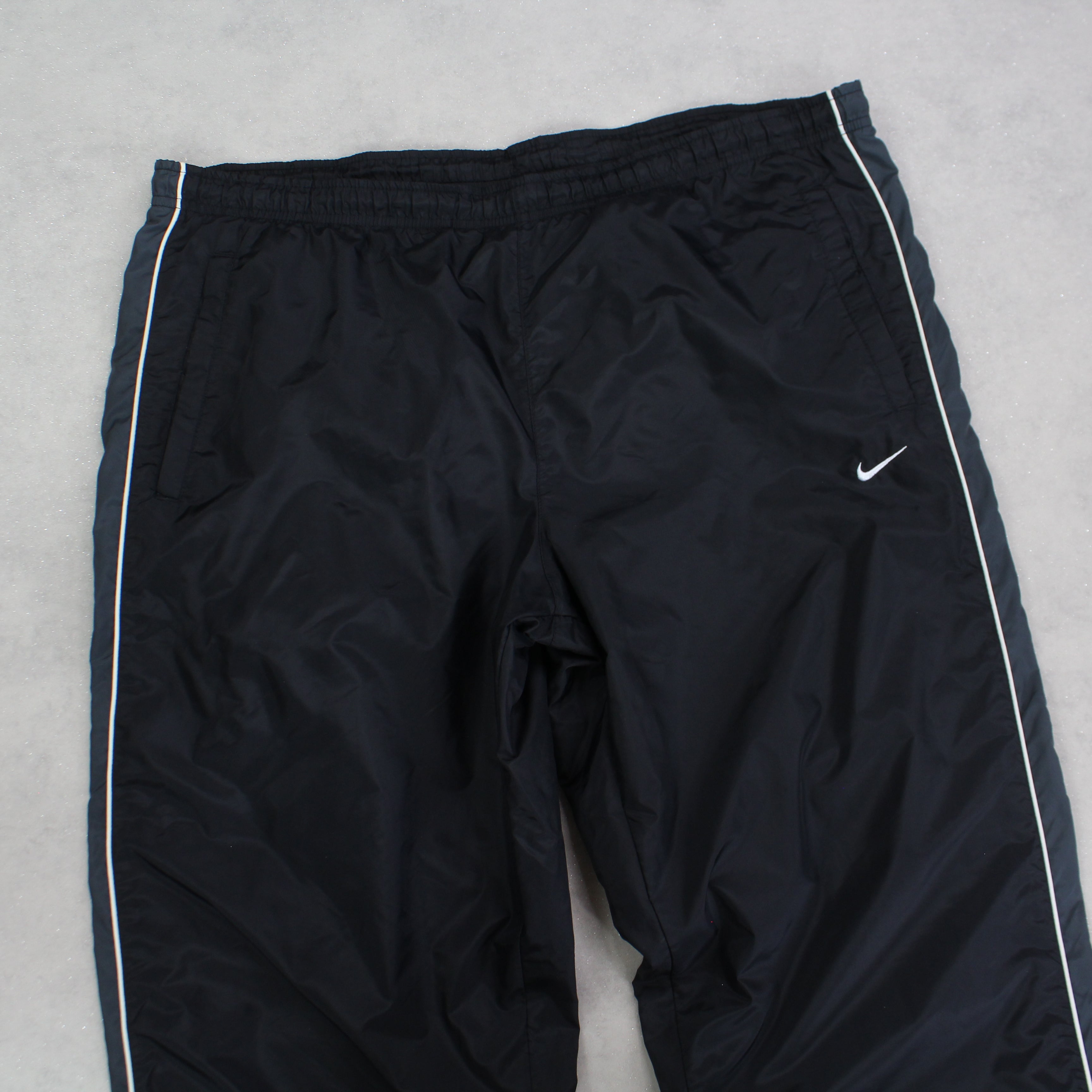 RARE 2000s Baggy Trackpants Black-Maverick