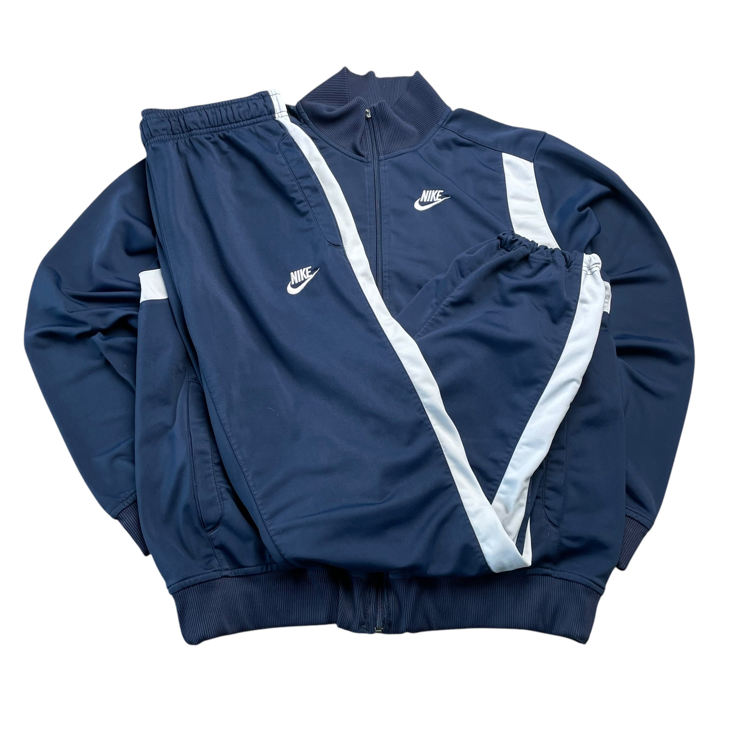 Tracksuit-Maverick