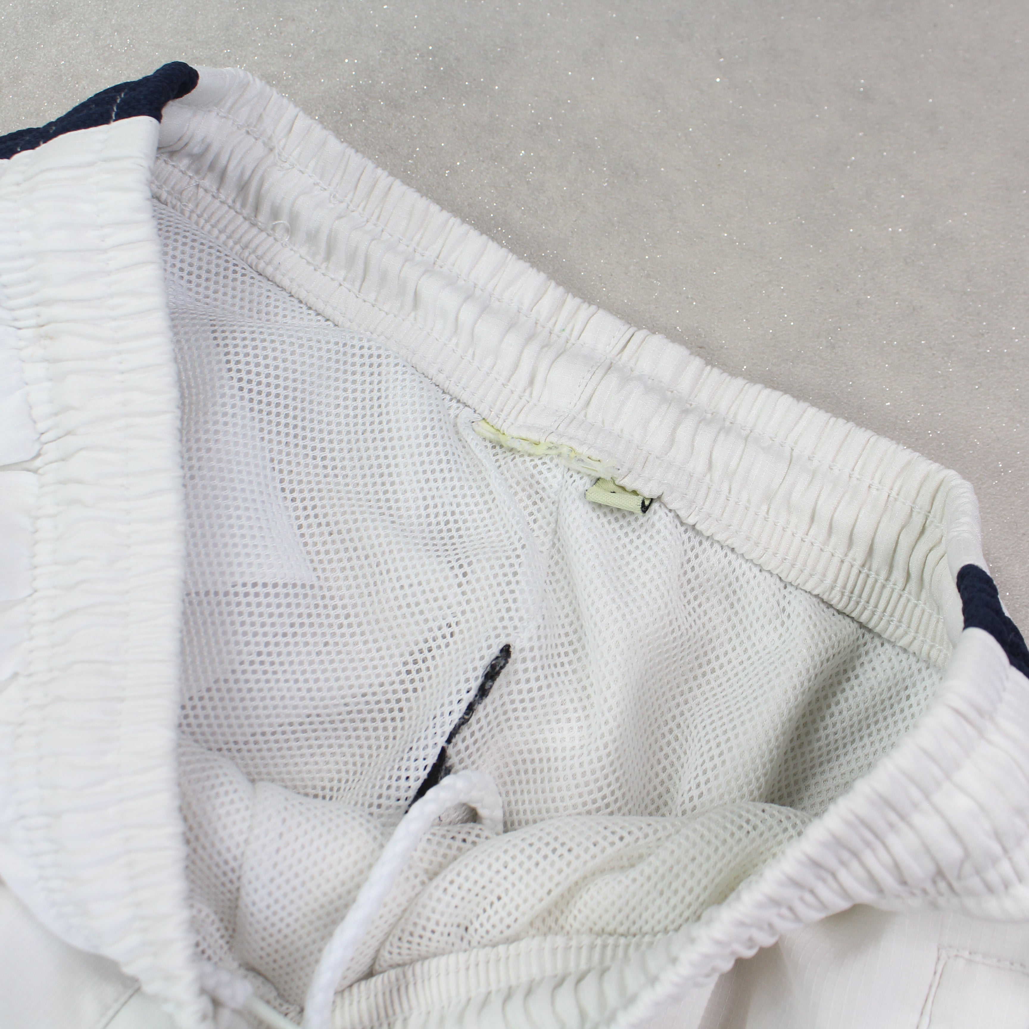 SUPER RARE 00s TN Trackpants White-Maverick