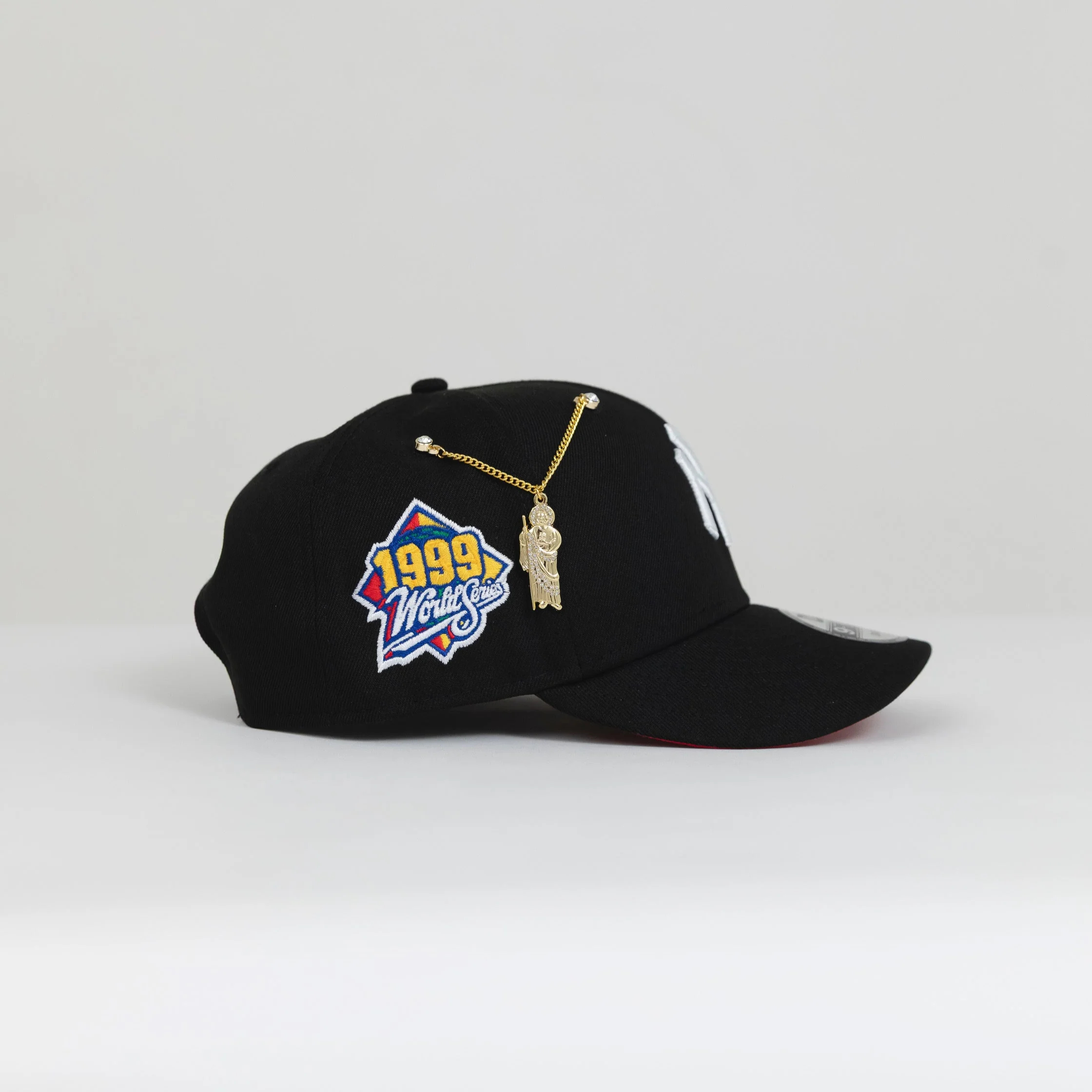 NEW ERA EXCLUSIVE 9FIFTY A-FRAME BLACK NEW YORK YANKEES SNAPBACK W/ 1999 WORLD SERIES SIDE PATCH-Maverick