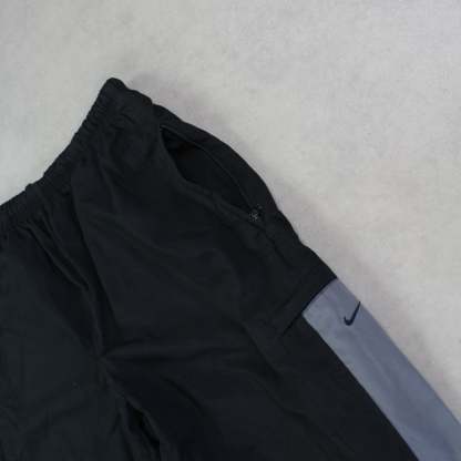 RARE 2000s Trackpants Black-Maverick