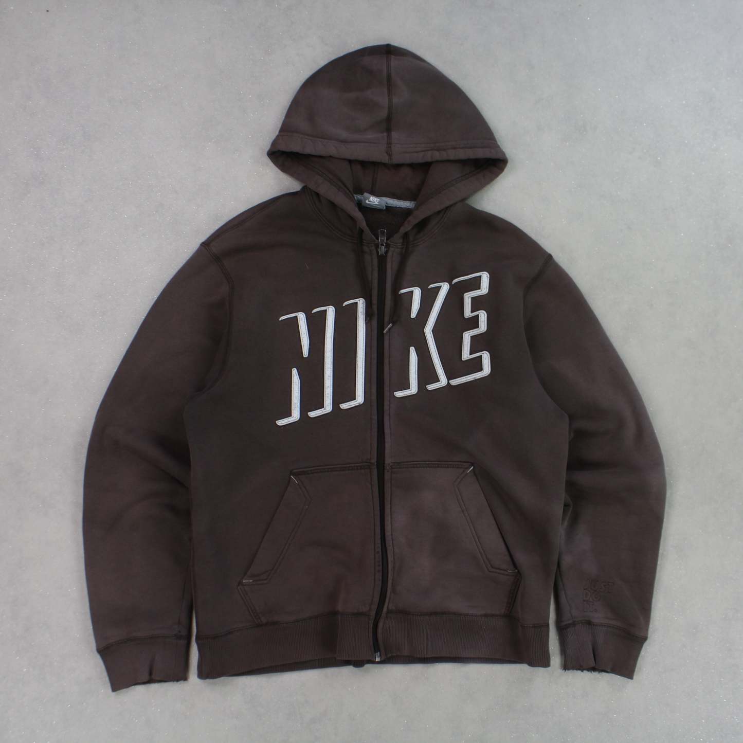 VERY RARE 2000s  Zip Up Hoodie Brown-Maverick